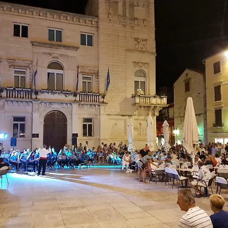 Agora * Zadar
