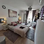 Agora