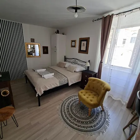 Agora Apartmán
